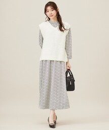 ANY SIS（エニィスィス）の「【洗える】フラワープリントワンピース × ニットベスト セット（セットアップ）」