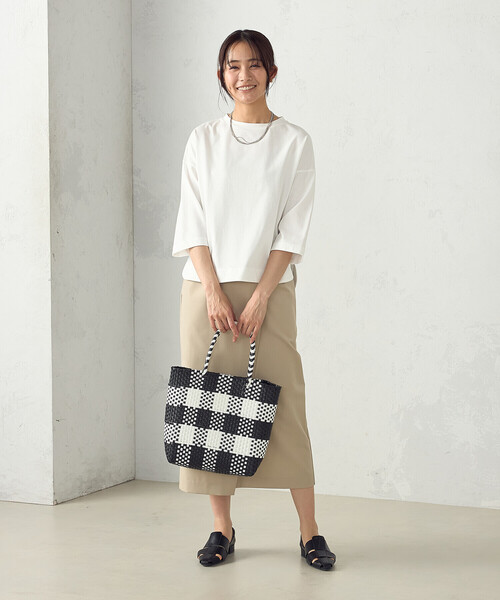 MONO　COMME CA（モノコムサ）の「ギンガムチェック かごバッグ（かごバッグ・レディース・ブラック/グレー・FREE）」の5枚目の写真