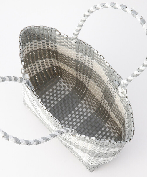 MONO　COMME CA（モノコムサ）の「ギンガムチェック かごバッグ（かごバッグ・レディース・ブラック/グレー・FREE）」の15枚目の写真