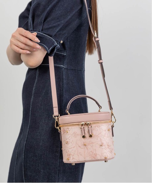 RANDA(ランダ)の「2WAY フラワー刺繍バニティバッグ(ショルダーバッグ・レディース・クリーム/イエロー/ピンク・FREE)」の8枚目の写真