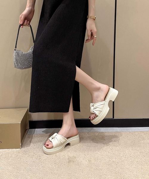 レザー厚底サンダルクロスシンプルデザイン上品 city（シティ）の「【CITY】シンセティックレザークロスサンダル