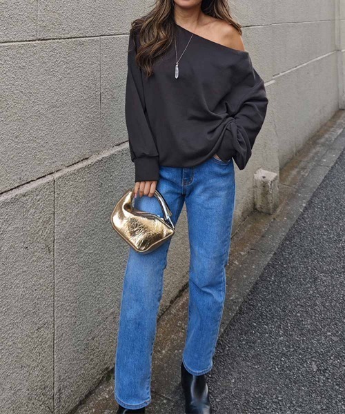 esutoreja(エストレジャ)の「オフショルリブスリーブトップス(Tシャツ/カットソー・レディース・ブラック/ホワイト/チャコール・FREE)」の10枚目の写真