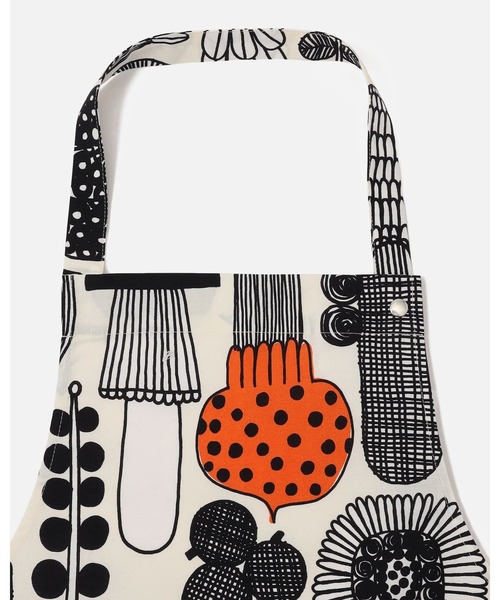 marimekko(マリメッコ)の「Puutarhurin Parhaat / apron(エプロン・レディース・ブラック・FREE)」の6枚目の写真