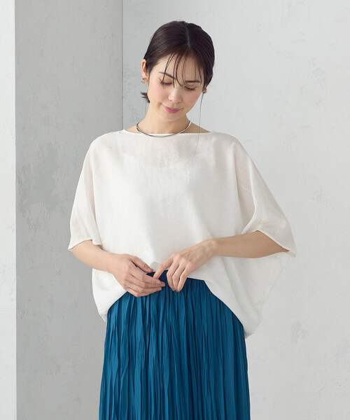 COMME CA ISM(コムサイズム)の「日本の色 Tブラウス(シャツ/ブラウス・レディース・ホワイト/チャコール/ネイビー/カーキ/サックスブルー/グレイッシュベージュ・FREE)」の2枚目の写真