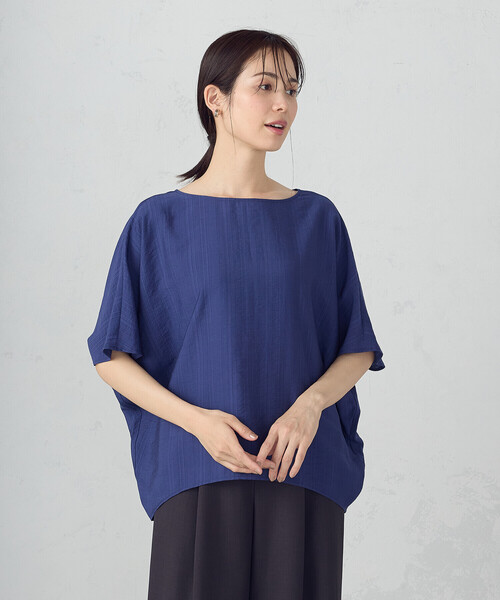COMME CA ISM(コムサイズム)の「日本の色 Tブラウス(シャツ/ブラウス・レディース・ホワイト/チャコール/ネイビー/カーキ/サックスブルー/グレイッシュベージュ・FREE)」の5枚目の写真
