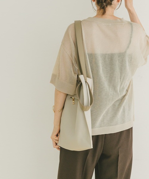 ITEMS URBANRESEARCH（アイテムズ アーバンリサーチ）の「シアーハンソデニットプルオーバー（ニット/セーター・レディース・グリーン/ブラック/グレー系その他・FREE）」の13枚目の写真