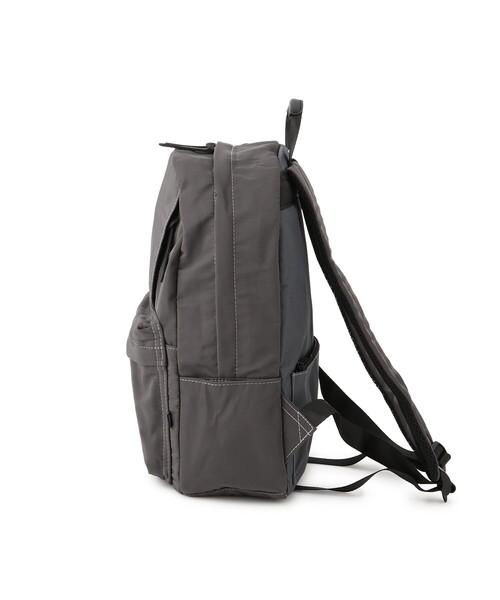 Jayro(ジャイロ)の「10ポケ撥水デイパック(バックパック/リュック・レディース・ベージュ/ブラック/グレー・FREE)」の10枚目の写真