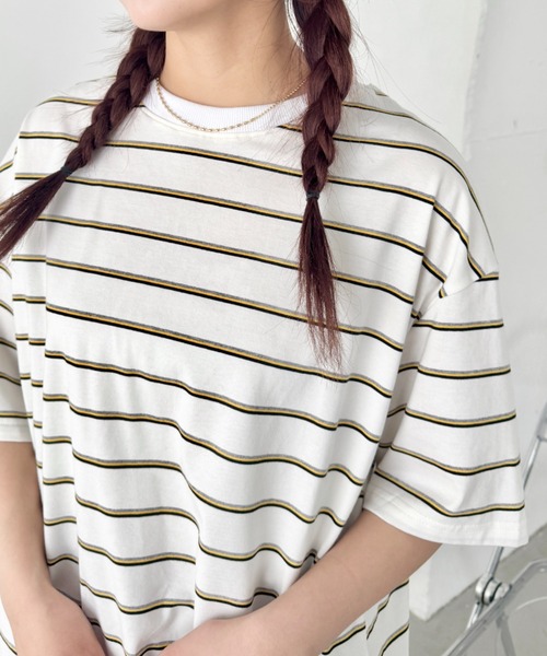 SOLLON.(ソルロン)の「細マルチボーダーリンガー半袖Tシャツ(Tシャツ/カットソー・レディース・ホワイト/ブラック/ライトブルー・FREE)」の4枚目の写真