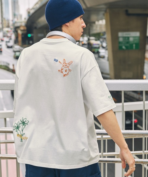 DOD/ディーオーディー 別注 グラフィックランダム刺繍 半袖Tシャツ