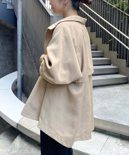 SLOBE IENA(スローブイエナ)の「《WEB・一部店舗限定/追加》撥水テントラインコート(その他アウター・レディース・ベージュ/ネイビー・FREE)」の6枚目の写真