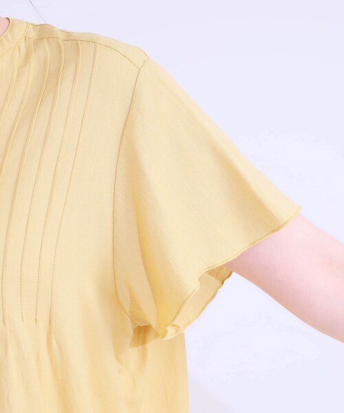 SHOO・LA・RUE（シューラルー）の「【洗える/S-LL】ふわりシルエットが涼しげ フロントボタンブラウス（シャツ/ブラウス・レディース・アイボリー/ブラック/イエロー系その他・01/02/03/04）」の20枚目の写真