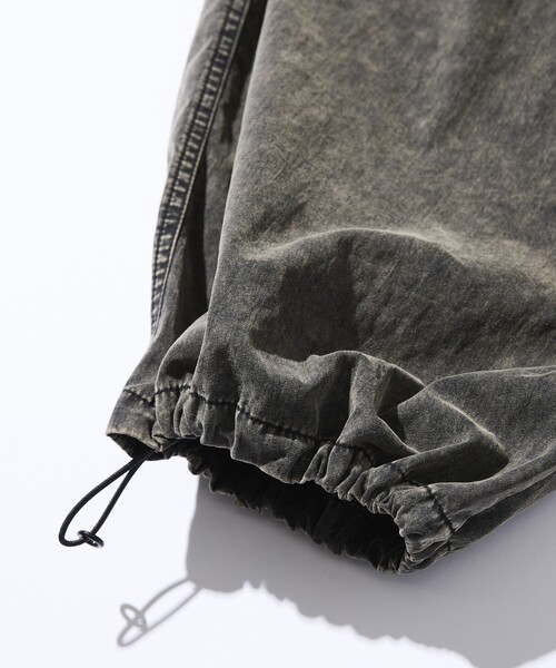 NAUTICA(ノーティカ)の「NAUTICA/ノーティカ フェード加工 ナイロン イージークロップドパンツ(その他パンツ・メンズ・ブラック/ネイビー・MEDIUM/LARGE/X-LARGE)」の9枚目の写真