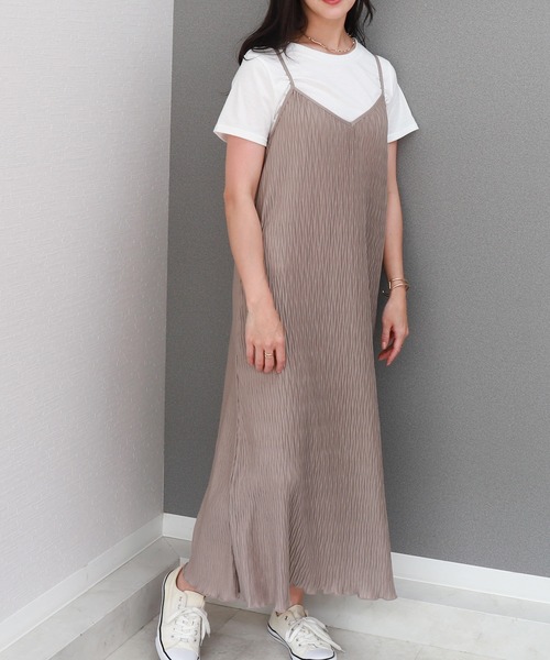 libelle more(リベル モア)の「【2点セット】変形プリーツキャミワンピース&Tシャツ(ワンピース・レディース・モカ/グレイッシュベージュ・M/L)」の13枚目の写真