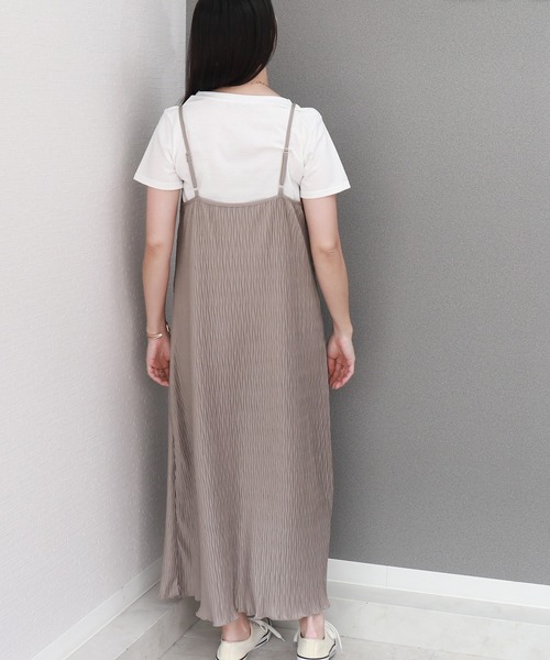 libelle more(リベル モア)の「【2点セット】変形プリーツキャミワンピース&Tシャツ(ワンピース・レディース・モカ/グレイッシュベージュ・M/L)」の16枚目の写真
