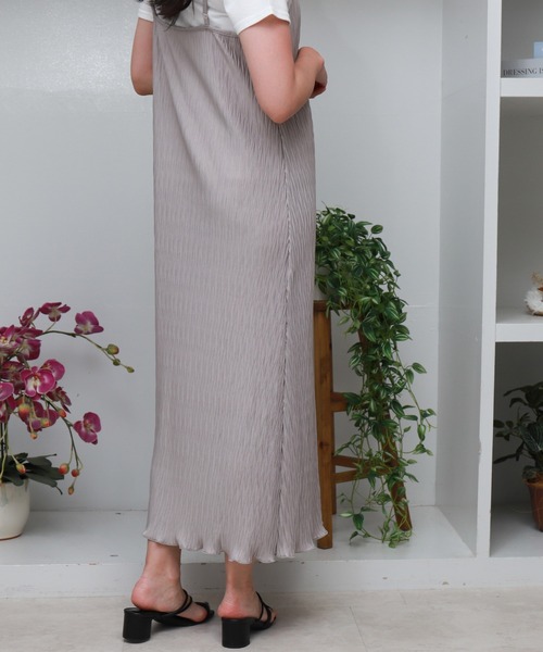libelle more(リベル モア)の「【2点セット】変形プリーツキャミワンピース&Tシャツ(ワンピース・レディース・モカ/グレイッシュベージュ・M/L)」の5枚目の写真