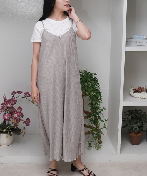 libelle more(リベル モア)の「【2点セット】変形プリーツキャミワンピース&Tシャツ(ワンピース・レディース・モカ/グレイッシュベージュ・M/L)」の4枚目の写真