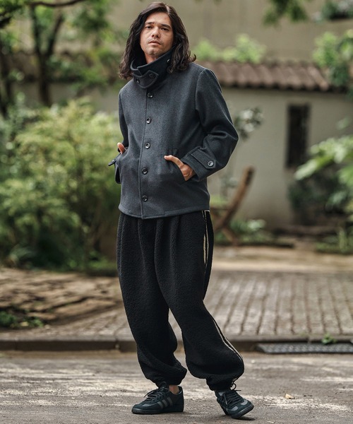 CAMBIO(カンビオ)の「mp13807- Sheep Like Boa Synthetic Leather Line Jogger Pants ジョガーパンツ(その他パンツ・メンズ・オリーブ×ブラック/ブラック×ホワイト/ブラック×ブラック・S/M/L)」の7枚目の写真