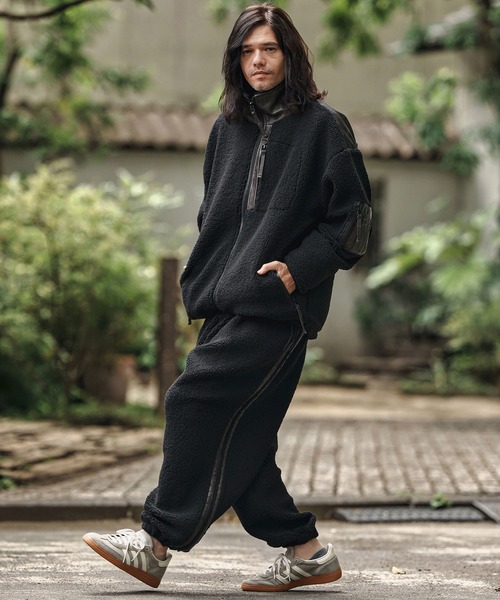 CAMBIO(カンビオ)の「mp13807- Sheep Like Boa Synthetic Leather Line Jogger Pants ジョガーパンツ(その他パンツ・メンズ・オリーブ×ブラック/ブラック×ホワイト/ブラック×ブラック・S/M/L)」の19枚目の写真