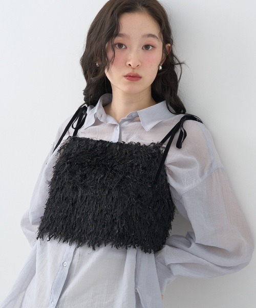 earth music&ecology(アースミュージックアンドエコロジー)の「ラメミックスフェザービスチェ(ベスト・レディース・アイボリー/ブラック/モカ・FREE)」の5枚目の写真