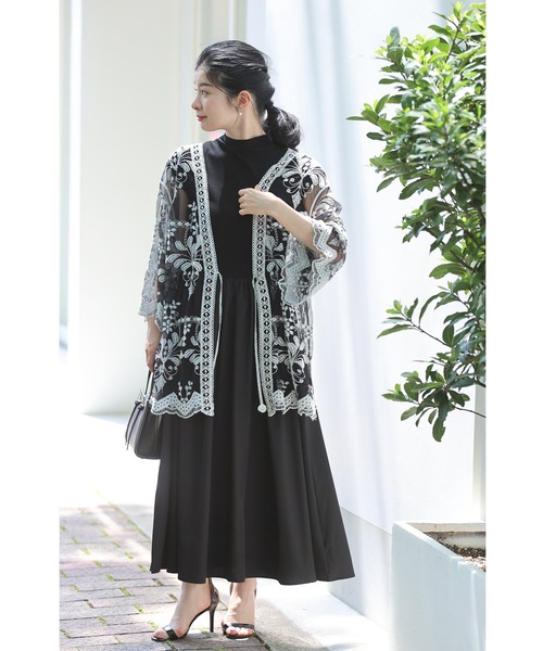 cawaii(カワイイ)の「風通る優美な夏の羽織り(カーディガン/ボレロ・レディース・アイボリー/ブラック・FREE)」の13枚目の写真