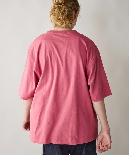 rehacer(レアセル)の「rehacer : N.V.M Logo Relax Fit T-shirt / N.V.M ロゴ リラックスフィットTシャツ(Tシャツ/カットソー・メンズ・ホワイト/グリーン/ピンク/ブラック・SMALL/MEDIUM/LARGE/X-LARGE)」の6枚目の写真