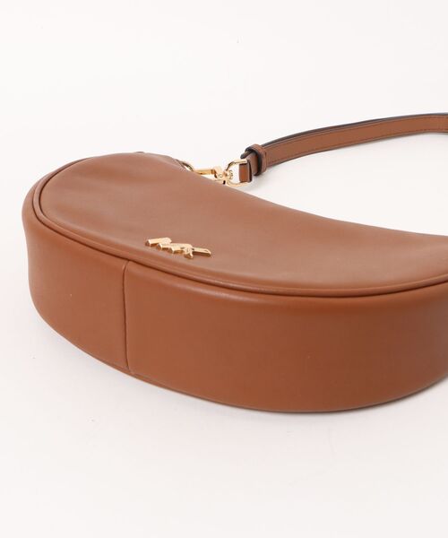 MICHAEL KORS(マイケルコース)の「KYLA コンバーチブル ポシェット ショルダー スモール(ショルダーバッグ・レディース・ブラウン系・FREE)」の4枚目の写真
