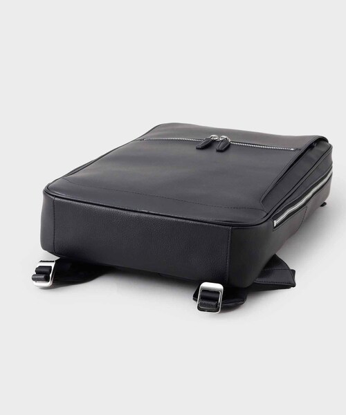 tk.TAKEO KIKUCHI(ティーケータケオキクチ)の「Refined Leather バックパック(バックパック/リュック・メンズ・ブラック/ダークブラウン/ブラック系・00)」の13枚目の写真