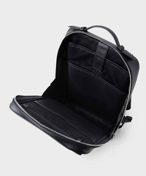 tk.TAKEO KIKUCHI(ティーケータケオキクチ)の「Refined Leather バックパック(バックパック/リュック・メンズ・ブラック/ダークブラウン/ブラック系・00)」の16枚目の写真