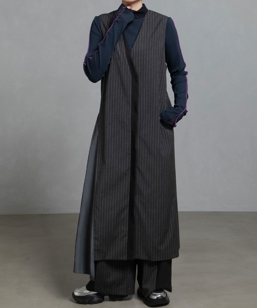 MARECHAL TERRE(マルシャルテル)の「2Way ベストワンピース(ワンピース・レディース・グレー系その他/ブラック系その他/ブラック/チャコールグレー・MEDIUM)」の11枚目の写真