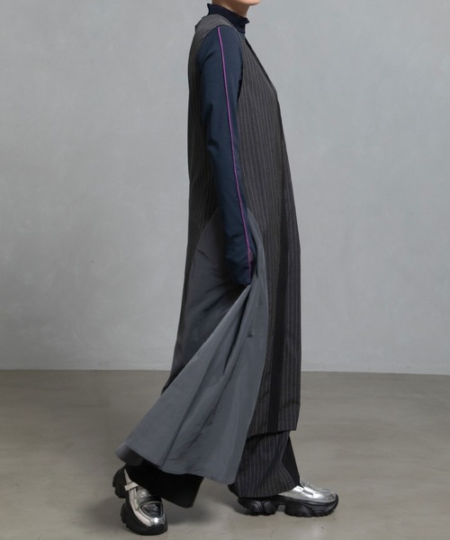 MARECHAL TERRE(マルシャルテル)の「2Way ベストワンピース(ワンピース・レディース・グレー系その他/ブラック系その他/ブラック/チャコールグレー・MEDIUM)」の13枚目の写真