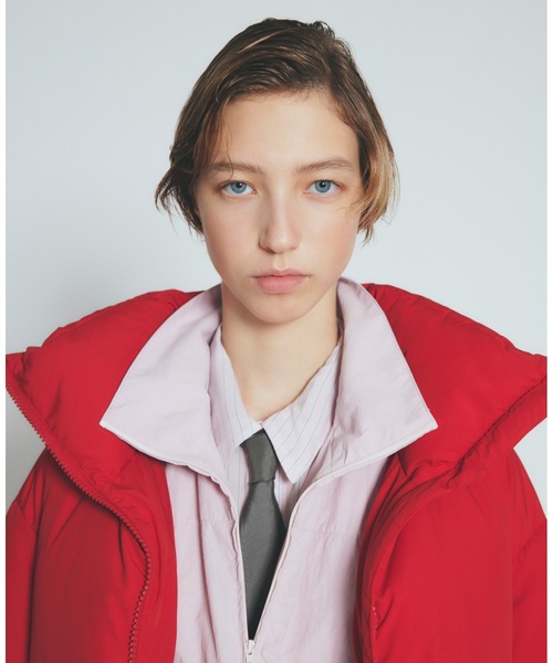 emmi（エミ）の「クロップドフォルムダウンコート（ダウンジャケット/コート・レディース・オリーブ/ブラック/ブラウン/レッド/オフホワイト・F）」の8枚目の写真