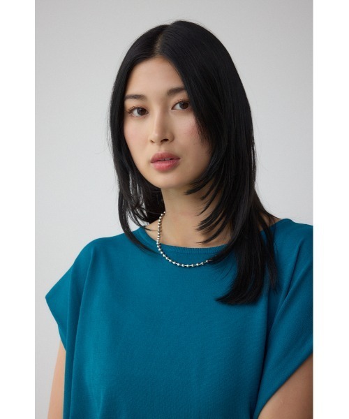 AZUL by moussy(アズールバイマウジー)の「C/T冷感 バックスリットワイドニット(ニット/セーター・レディース・ダークベージュ/ブラック/ダークグリーン・FREE)」の17枚目の写真