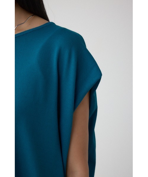 AZUL by moussy(アズールバイマウジー)の「C/T冷感 バックスリットワイドニット(ニット/セーター・レディース・ダークベージュ/ブラック/ダークグリーン・FREE)」の10枚目の写真