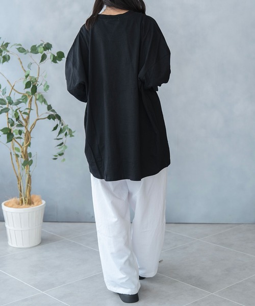 NinaetLina(ニナエリナ)の「前プリント ビックシルエット ロング Tシャツ(Tシャツ/カットソー・レディース・ブラック/チャコール/ホワイト・FREE)」の22枚目の写真