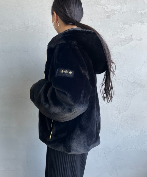 新品 TATRAS YUMOLA 2 BLACK ブラック ファー コート WEB先行予約】[TATRAS/タトラス] YUMOLA フーデッドファー