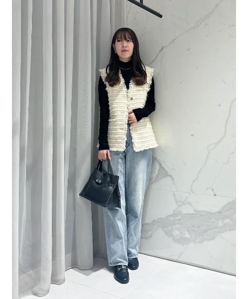 allureville（アルアバイル）の「ジオリカツィードフリンジジレ（ベスト・レディース・ブラック/アイボリー・2）」の20枚目の写真