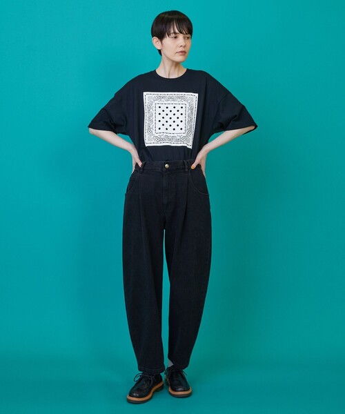 FRAPBOIS(フラボア)の「カーブデニム3 パンツ(その他パンツ・レディース・ブルー/ブラック・3/2/1/0)」の6枚目の写真
