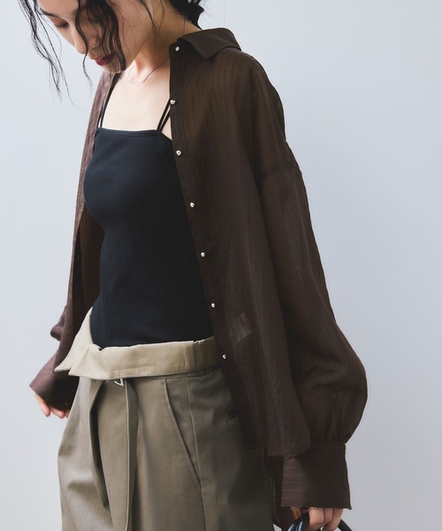 VIS（ビス）の「シアーストライプオーバーサイズシャツ/イージーケア（シャツ/ブラウス・レディース・ブラウン系その他/サックスブルー/ホワイト系その他・FREE）」の7枚目の写真