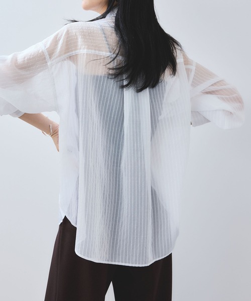 VIS（ビス）の「シアーストライプオーバーサイズシャツ/イージーケア（シャツ/ブラウス・レディース・ブラウン系その他/サックスブルー/ホワイト系その他・FREE）」の11枚目の写真
