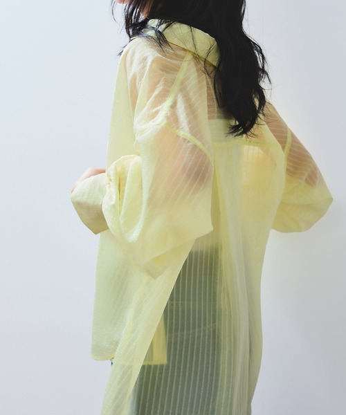 VIS（ビス）の「シアーストライプオーバーサイズシャツ/イージーケア（シャツ/ブラウス・レディース・ブラウン系その他/サックスブルー/ホワイト系その他・FREE）」の21枚目の写真