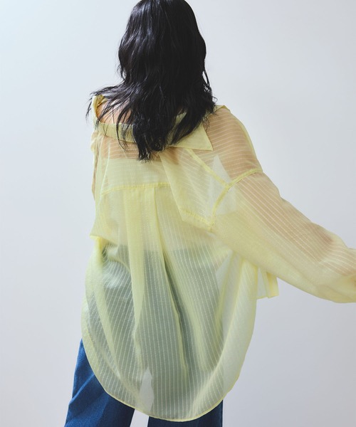 VIS（ビス）の「シアーストライプオーバーサイズシャツ/イージーケア（シャツ/ブラウス・レディース・ブラウン系その他/サックスブルー/ホワイト系その他・FREE）」の22枚目の写真