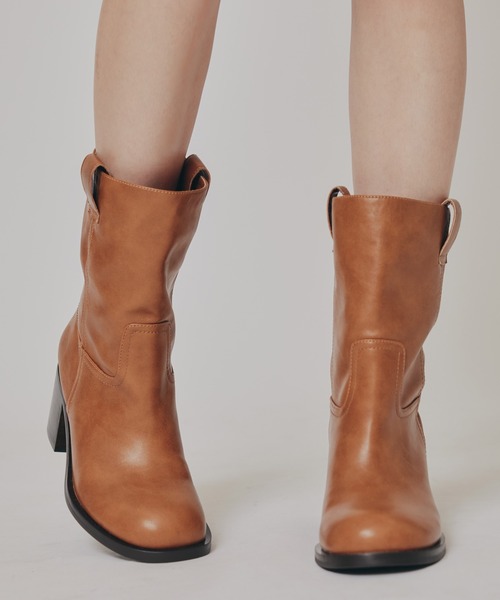 REDYAZEL（レディアゼル）の「ウエスタンライクショートブーツ（ブーツ・レディース・キャメル/ブラック/ブラウン・MEDIUM/LARGE）」の3枚目の写真