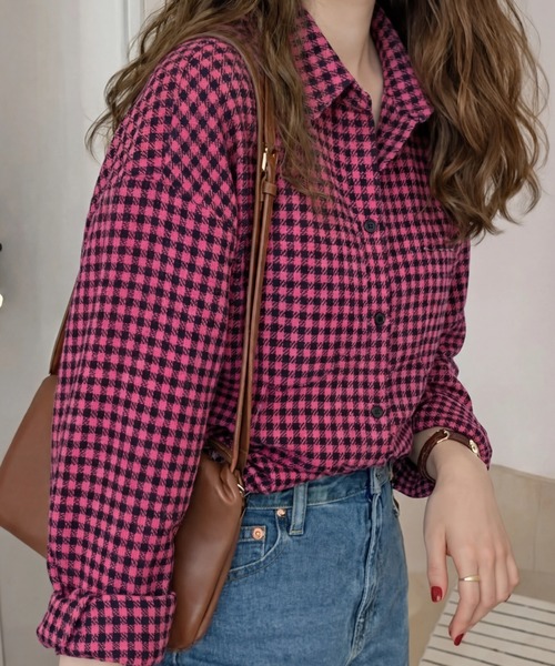 cammie(キャミー)の「9分袖ガングラブチェックシャツ(シャツ/ブラウス・レディース・ブラウン/ホワイト×ブラック/ホワイト×レッド/ピンク/レッド・MEDIUM/LARGE/S/XS/SMALL/X-LARGE)」の4枚目の写真