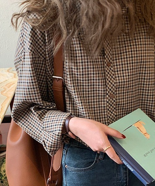 cammie(キャミー)の「9分袖ガングラブチェックシャツ(シャツ/ブラウス・レディース・ブラウン/ホワイト×ブラック/ホワイト×レッド/ピンク/レッド・MEDIUM/LARGE/S/XS/SMALL/X-LARGE)」の8枚目の写真