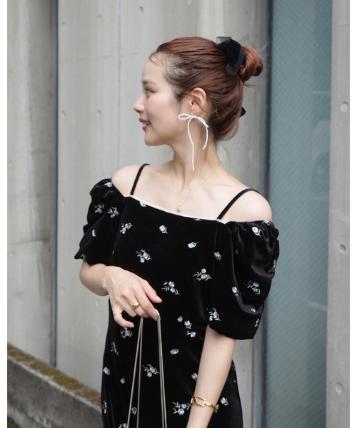 jumelle（ジュメロ）の「パールリボンピアス（ピアス（両耳用）・レディース・アイボリー・FREE）」の5枚目の写真