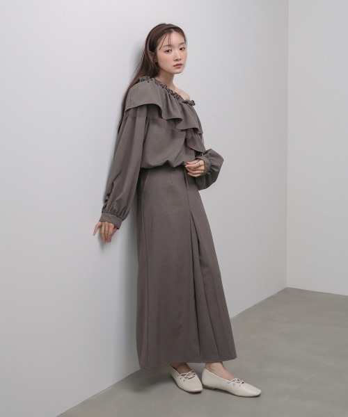 Bab（バブ）の「3WAYラッフルフリルブラウス セットアップ対応（シャツ/ブラウス・レディース・チャコールグレー/A/モカ・M）」の13枚目の写真
