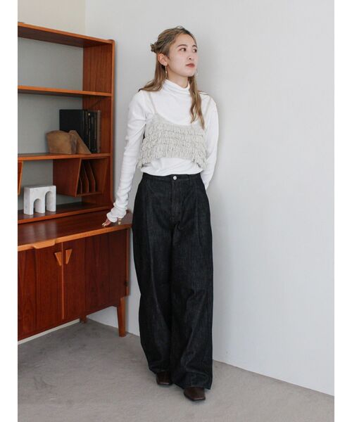 Ungrid（アングリッド）の「ハイネックシアーロングスリーブTee（Tシャツ/カットソー・レディース・オフホワイト/ブルー/ブラック/ブラウン/イエロー・FREE）」の12枚目の写真