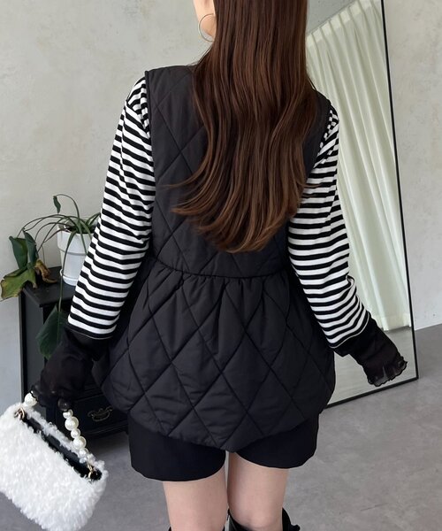 prose verse(プロズヴェール)の「キルティングパールペプラムジレ(ベスト・レディース・ブラック・LARGE/MEDIUM)」の20枚目の写真