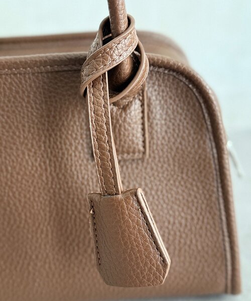 Chez toi（シェトワ）の「チャーム付き2WAYミニボストン（ボストンバッグ・レディース・ブラウン/シルバー/ブラック・FREE）」の14枚目の写真