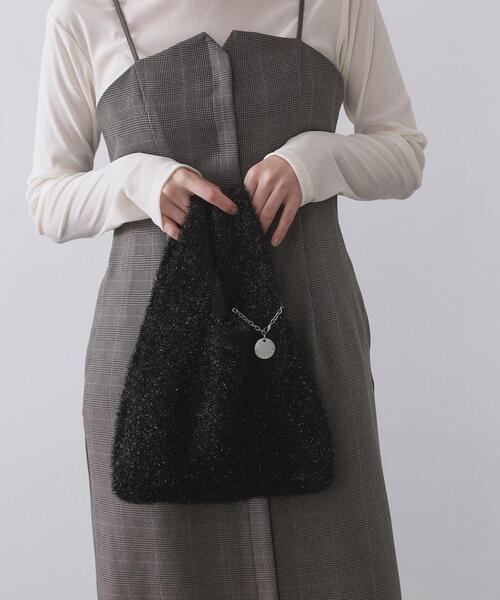 OPAQUE.CLIP（オペークドットクリップ）の「メタルチャーム付きラメニットバッグ（トートバッグ・レディース・ゴールド/ブラック/ブラウン系その他/シルバー系その他・00）」の9枚目の写真